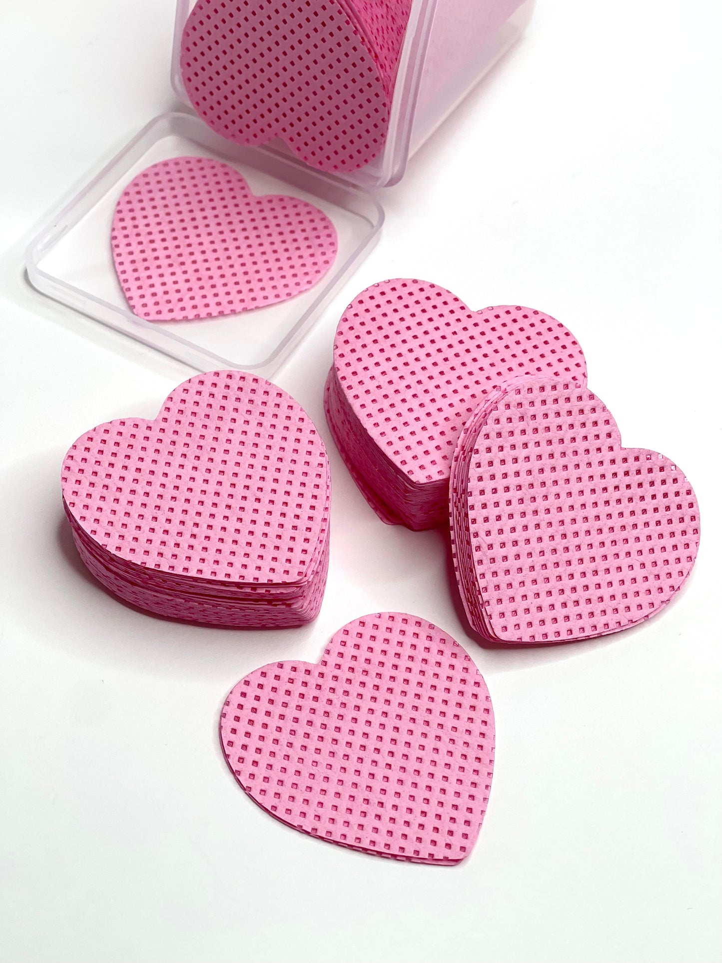 Heart lint free nail wipes